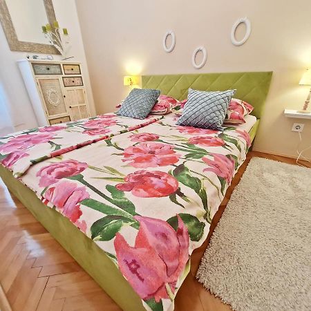 Beach Apartment Ivana Omiš Exterior foto